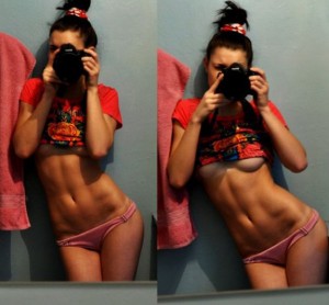 Daily ABspiration Hot Chicks With Hot Abs Camera