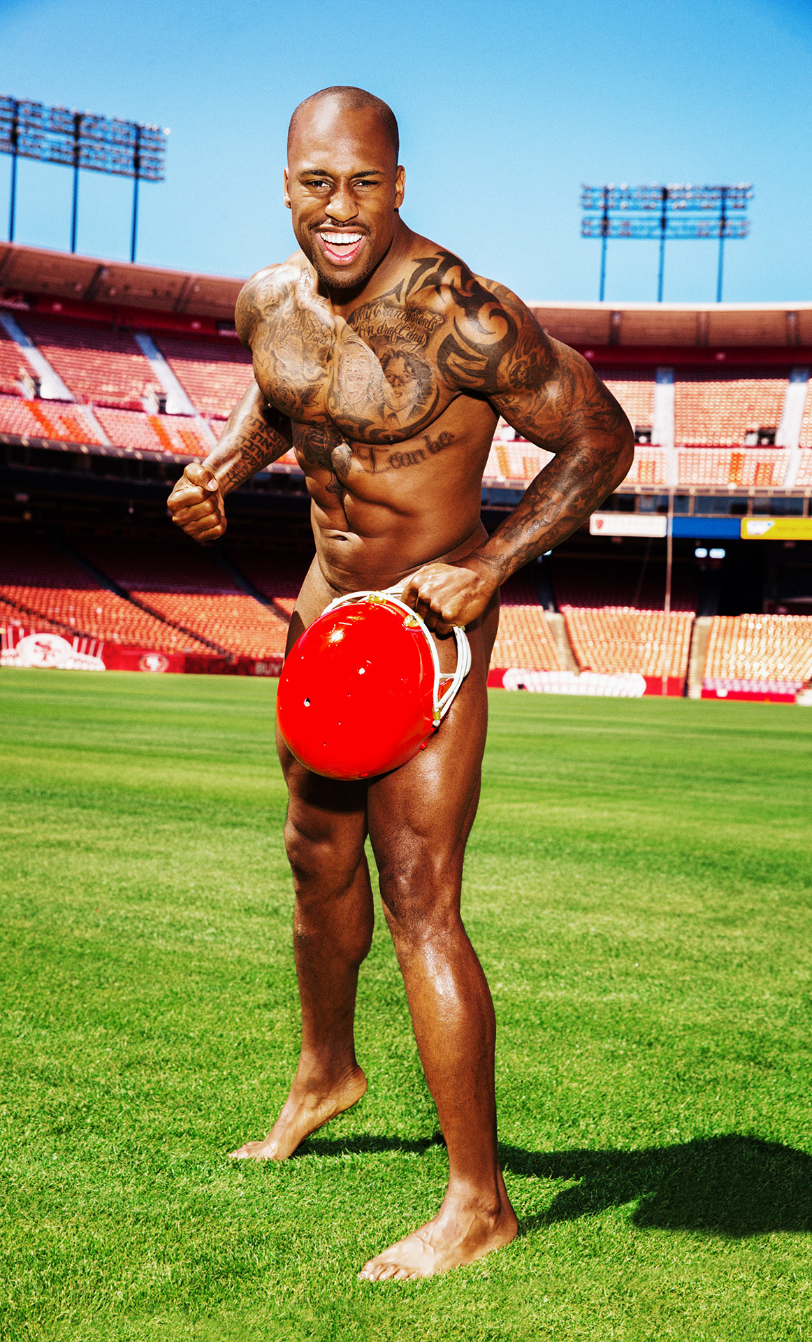 Vernon Davis ESPN Body Issue Naked