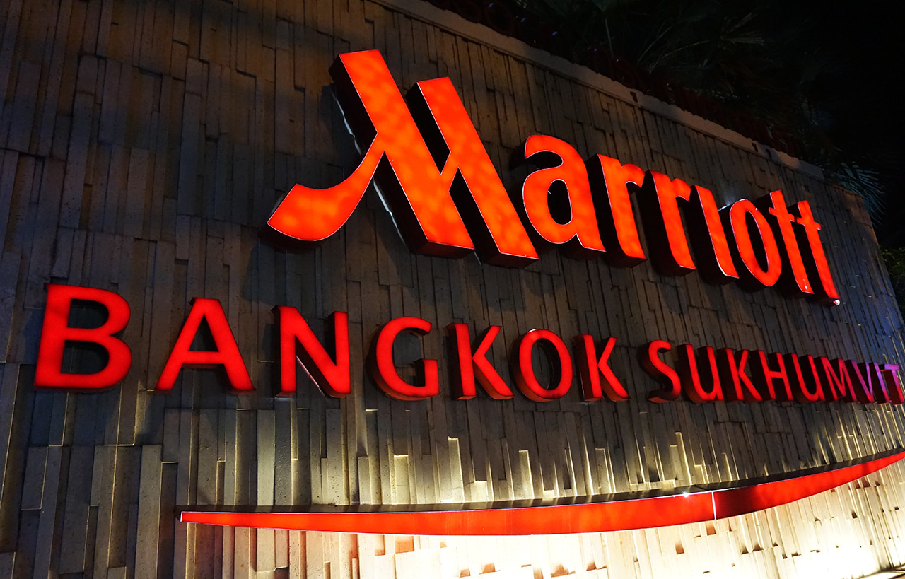 Marriott Bangkok Sign