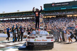 NASCAR Cup Sonoma 0308 DSC08309